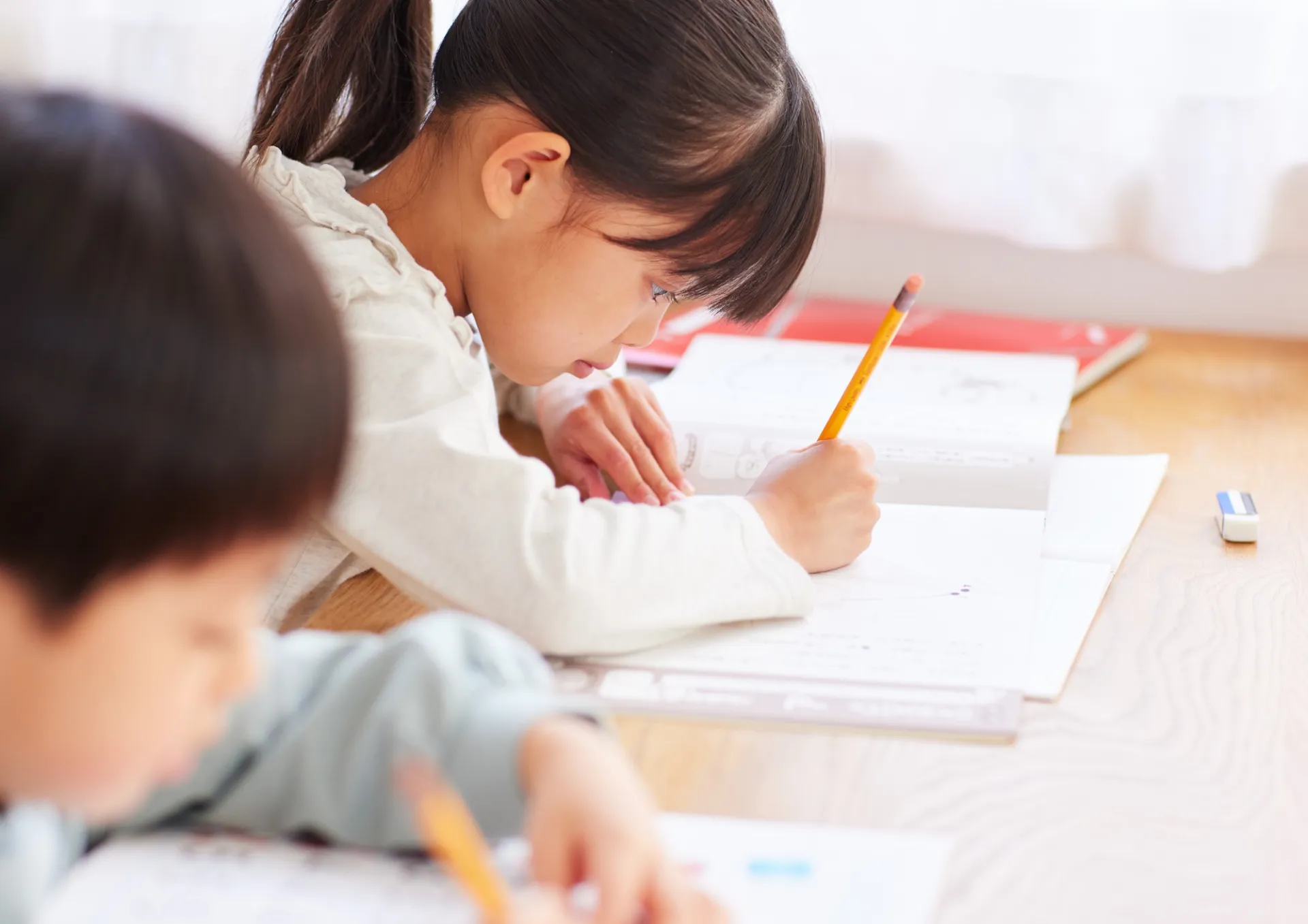 宿題の負担を減らしつつ学習習慣を育てる子どもの教育最新ガイド