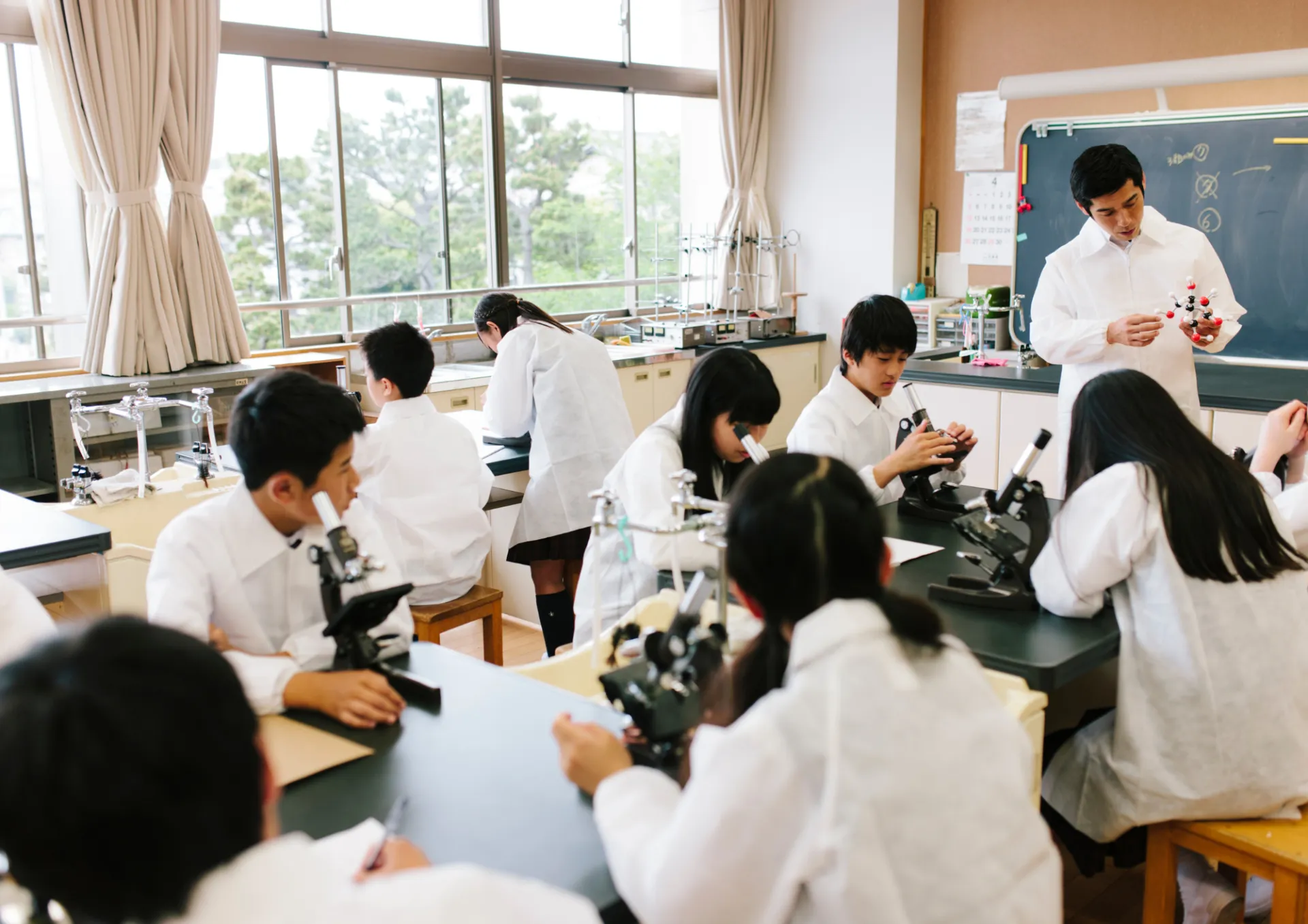 高校受験対策に最適な尼崎の理科強化塾